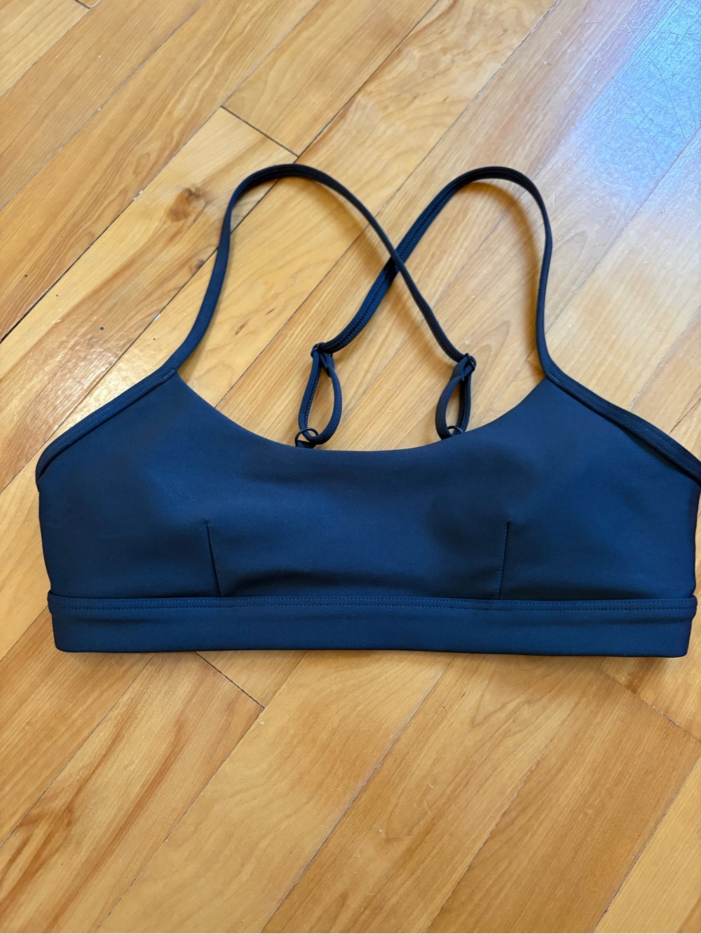 Alo Women’s Black Bralette - Sleek Supportive Lounge Top